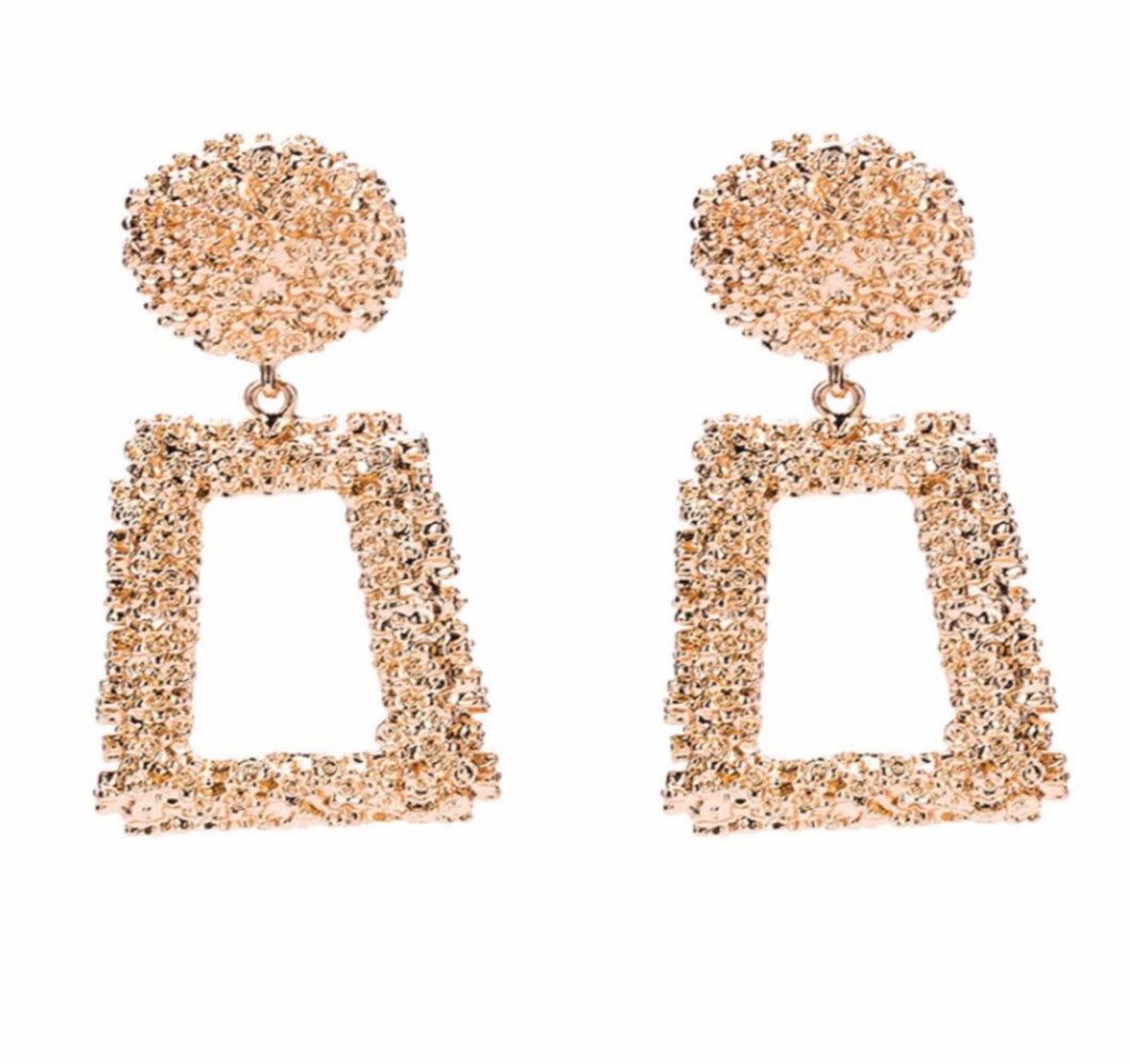 Gold textured Earring