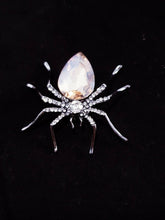 Load image into Gallery viewer, Silver and Champagne Spider brooch