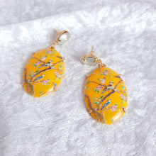 Load image into Gallery viewer, LARGE YELLOW ORIENTAL BIRD OF PARADISE EARRINGS