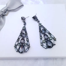 Load image into Gallery viewer, Smokey Black &amp; Green  Earrings