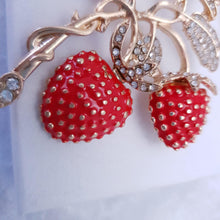 Load image into Gallery viewer, Large Strawberry Brooch Gold