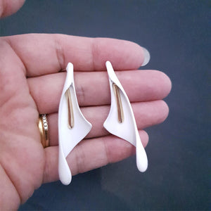 Lovely Lily Earrings