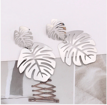 Load image into Gallery viewer, Silver Palm Leaf Earrings