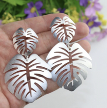 Load image into Gallery viewer, Silver Palm Leaf Earrings